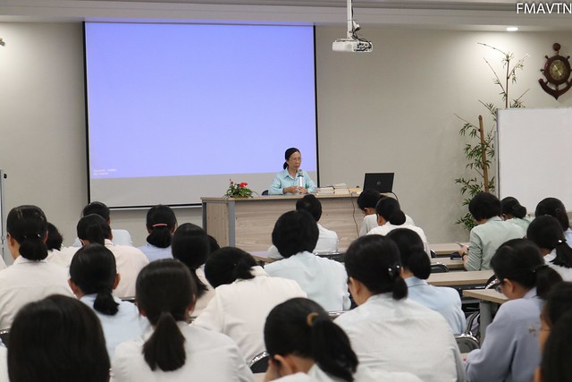 FMA Việt Nam học tập văn kiện Hướng dẫn việc dạy Giáo lý 2020